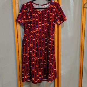 Red arrows LuLaRoe Amelia XL